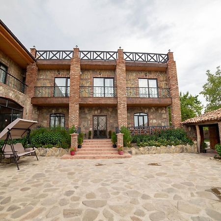 Bekas Wine Cellar Hotel Akhmeta ภายนอก รูปภาพ